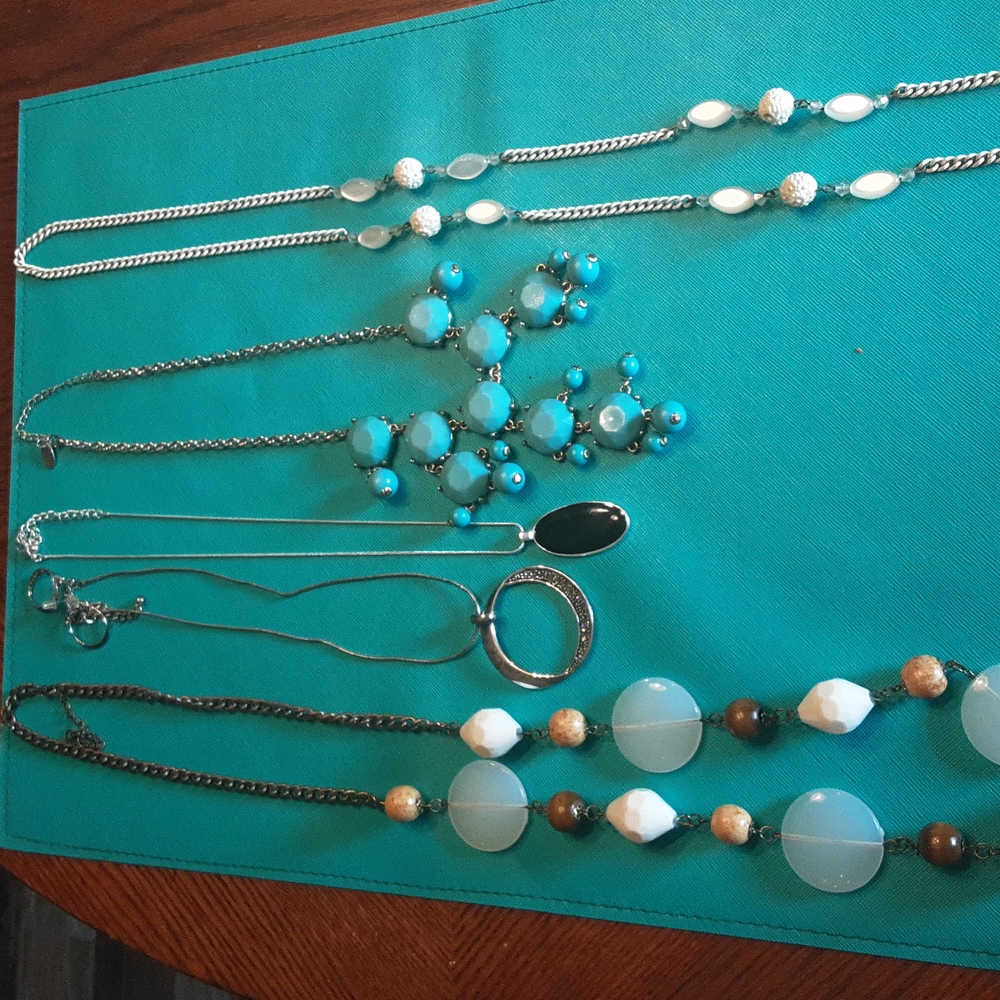 Ladies Necklaces